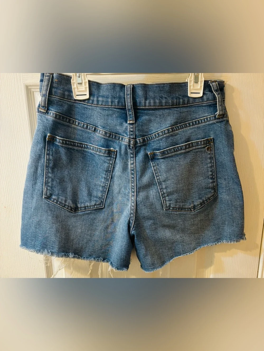 Madewell High-Rise Denim Shorts: Button-Front Edition - Picture 6 of 6